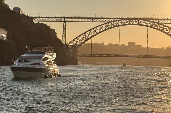 Porto: Luxury Yacht Cruise with Wine Tasting & Snacks - Crew energy and storytelling: how hosts like Alex, Diego, and Andre make it worth 2 hours