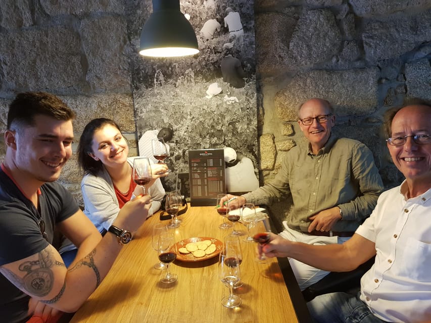 Porto: Port and Douro Wine Walking Tour with 9 Tastings - Vasques De Carvalho: Your First Tasting and a Port Style Primer
