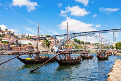 Porto Private Tour from Lisbon with Douro Cruise and Wine Tasting - Calém cellar tour and port tasting in Gaia