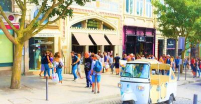 Porto: Private Tuk-Tuk Tour with Short Walks and Wine - From Café Batalha to the Clérigos skyline: the first batch of must-sees