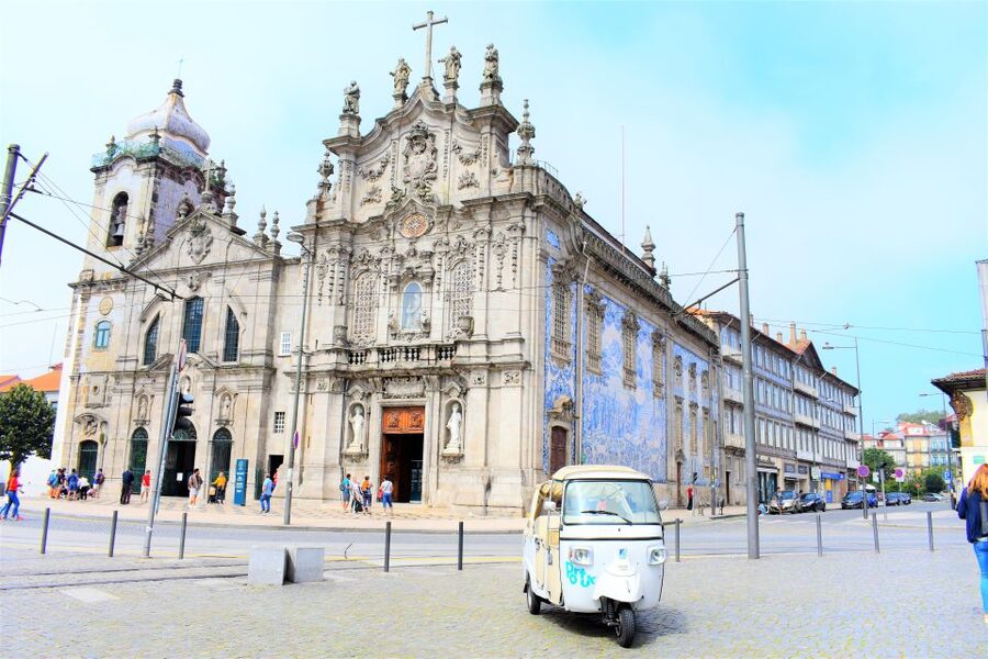 Porto: Private Tuk-Tuk Tour with Short Walks and Wine - Bridges matter here: Dom Luís I Bridge views and river energy