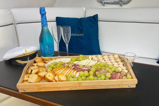 Porto: Private Yacht Cruise with Local Wine, Snacks and 6 Bridges - UNESCO views you’ll get without walking climbs