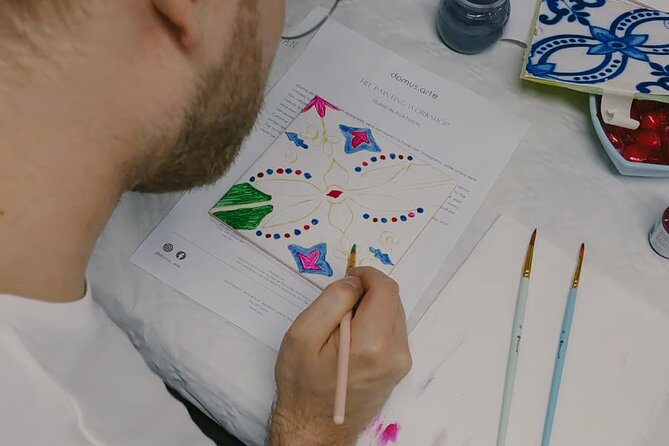 Porto: Tile Painting Workshop with Porto Wine - Sé do Porto - Port Wine, Coffee, Juice, and Snacks Without Breaking the Flow