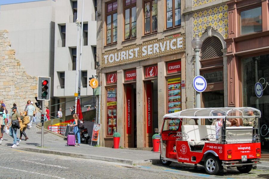 Porto: Tuk-Tuk Tour, Douro River Cruise, and Wine Tasting - Port wine tasting in Porto: two Ports, one guided visit, and real value