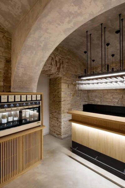 Prague: Unique Wine Tasting Experience - The pacing: how a 2-hour tasting turns into a long evening