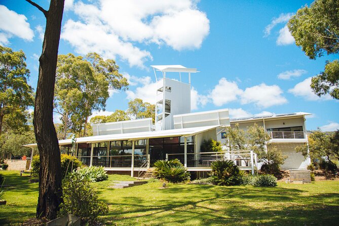 Premium Hunter Valley Wine Tour with Lunch from Sydney - Hunter Valley Gardens: spirits tasting and a chance to stretch