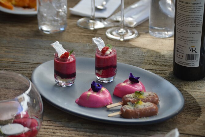 Premium Valle de Guadalupe Wine and Food Tour - Guides are a big part of the value