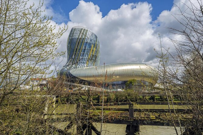 Prestige Commented Cruise glass of wine and Canelé in Bordeaux - A Wine-and-Canelé Cruise That Puts Bordeaux in Focus