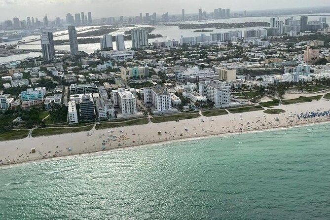 Private 60 Minute Romantic Air Tour with Champagne in Miami - Downtown, Star/Palm/Venetian Islands, and Port of Miami