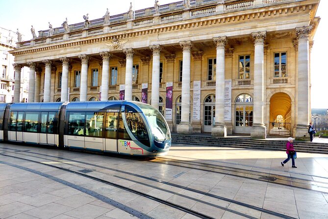 Private - Best of Bordeaux Walking Tour + Glass of Bordeaux Wine - What you’ll learn as you walk: architecture with real meaning