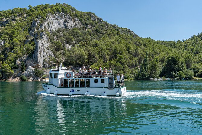 Private Krka Waterfalls tour with 30min Boat Cruse - What makes this Krka day trip work so well