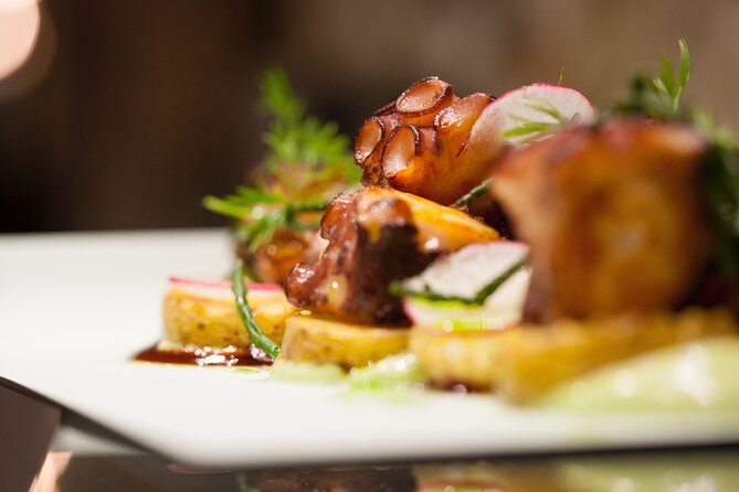 Private Pintxos and Wine Tour in San Sebastián - Pickup and Meeting: How to Make the Start Time Work