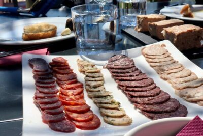 Private Priorat Tour with Wine Tastings & Lunch from Barcelona - Clos Figueras lunch: where Christopher Cannan’s old-vine style gets explained