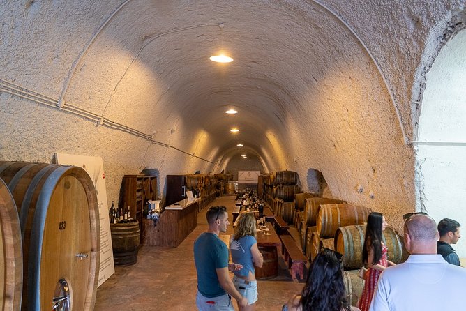 Private Santorini Wine Roads Tour with Tastings - Light meal at the last winery: Santorinian food you can actually taste