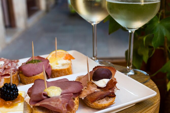 Private Secret Venice Tour; Rialto Market, San Polo & Food and Wine tasting - Price and value: is $257.05 per person fair for two hours?