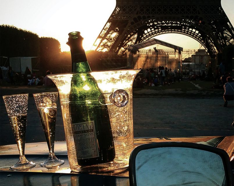 Private tour of Paris by Night with Champagne - Montmartre after dark and Sacré-Cœur’s special night mood