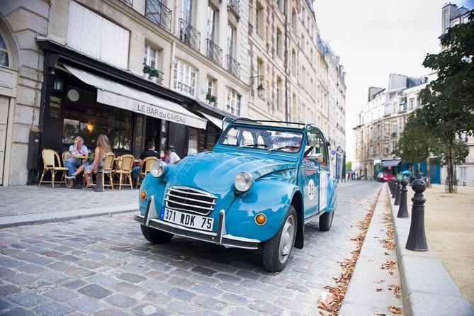 Private tour Paris 3 hours in vintage Citroën 2CV - Panthéon, Fontaine Saint-Sulpice, and the Rive Gauche “brain” of Paris