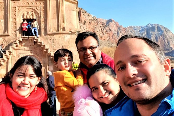 Private tour to Khor Virap, Noravank, ancient Birds-Cave, Hin Areni wine factory - How this private day trip really works from Yerevan