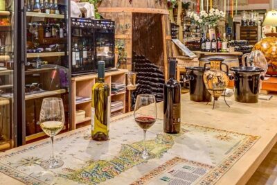 PRIVATE Walking Tour with Lunch and Wine Tasting by a Sommelier - Price and what you’re really paying for