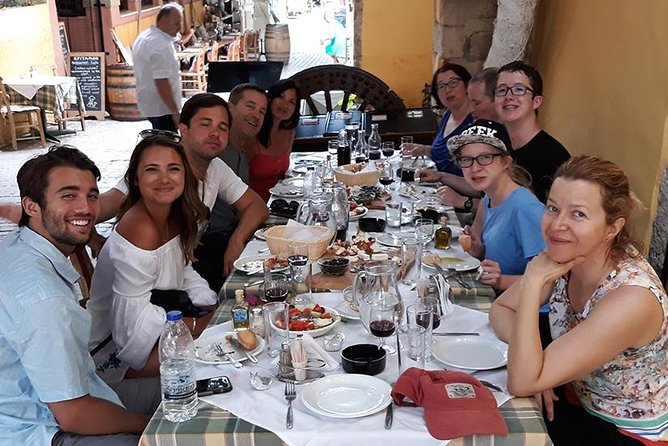 PRIVATE Walking Tour with Lunch and Wine Tasting by a Sommelier - Walking style, timing, and how to pace your day