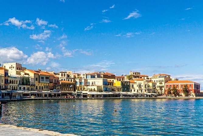 PRIVATE Walking Tour with Lunch and Wine Tasting by a Sommelier - Guides and sommelier: what you can expect in the human touch