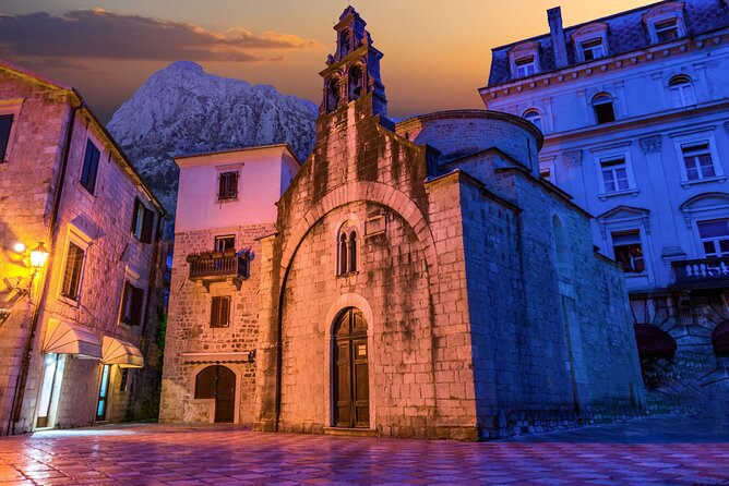 Private Walking tour with Wine and Food - Price and value check: what $113.99 is buying you