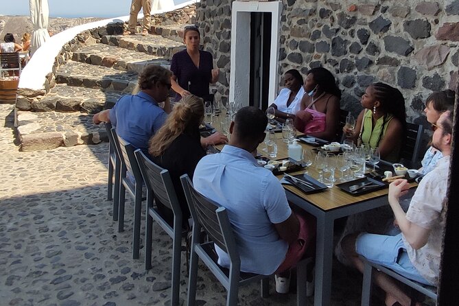 Private Wine Tour in 3 Wineries with 12 Wine Tastings and Tapas - What 12 tastings plus tapas really feels like
