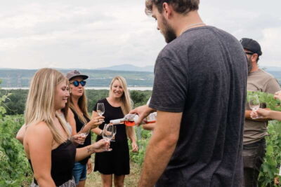 Quebec City: Island of Orleans Wine Tour - Getting to Place d’Ames and finding the wrapped bus fast