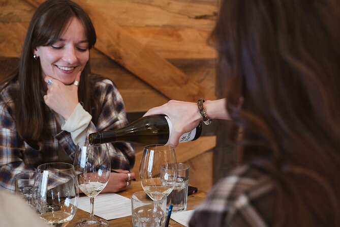 Queenstown: Afternoon Wine & Beer Tour with Platters - Wine or beer, your choice at each stop