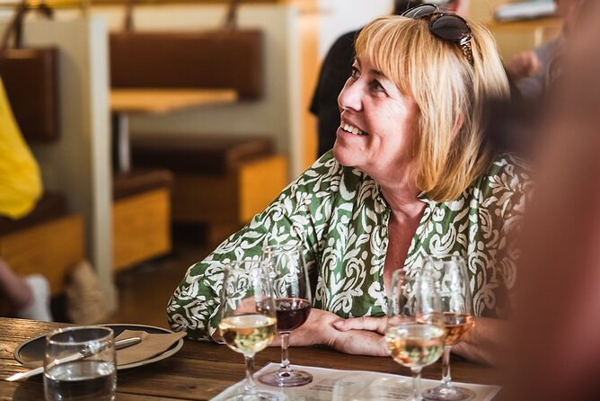 Queenstown: Afternoon Wine & Beer Tour with Platters - The vibe: small group, friendly pace, and plenty of choice