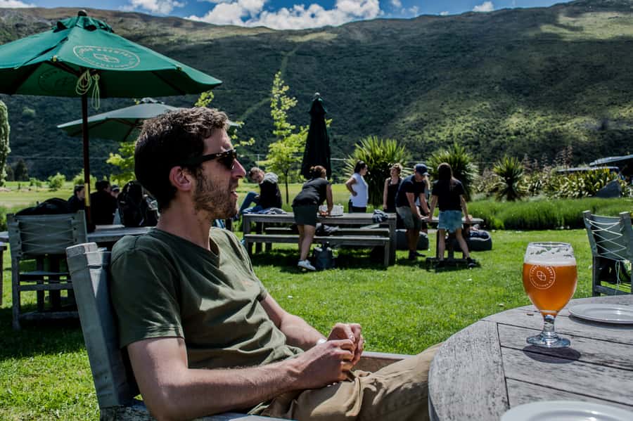Queenstown & Gibbston Valley: Hop-On Hop-Off Wine Tours - Queenstown to Gibbston: The real value of a hop-on hop-off wine day