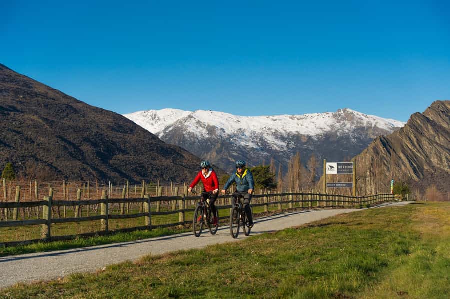 Queenstown: Self-Guided Gibbston Valley Wineries Bike Tour - Getting to the starting point: Queenstown to Arrow Junction or Arrowtown