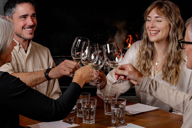 Queenstown Wine & Food Tour: Scenery, Tastings & Delicious Lunch! - Central Otago’s Style: What You’ll Learn Without Feeling Like Class