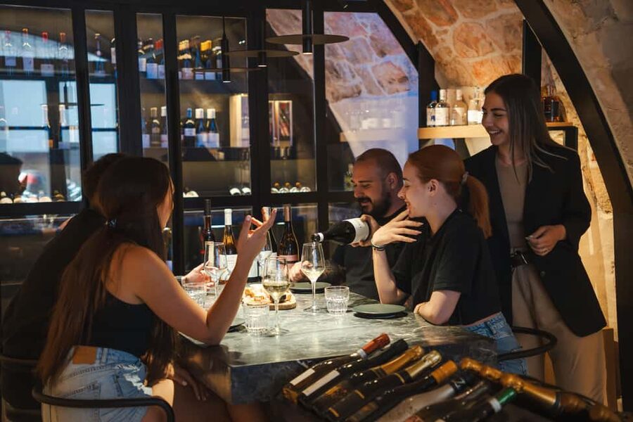 Rethymno: Cretan Wine Tasting Guided Tour with Local Food - Key things you’ll notice quickly
