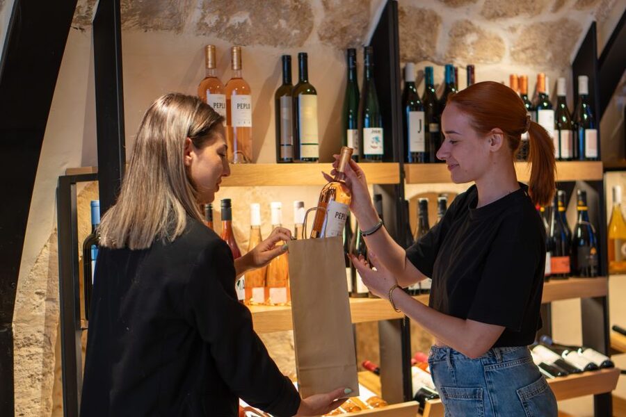 Rethymno: Cretan Wine Tasting Guided Tour with Local Food - Should you book Antigone’s Cretan wine tasting in Rethymno?