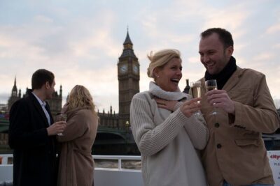 River Thames Evening Cruise with Sparkling wine and Canapés - The drink and canapé setup: simple, included, and convenient