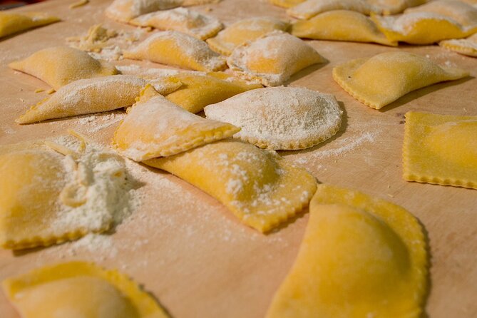 Rome Cooking Class: Make Pasta, Dine & Drink Wine With Local Chef - Making Fettuccine and Ravioli: Two Pastas, Two Sauce Lessons