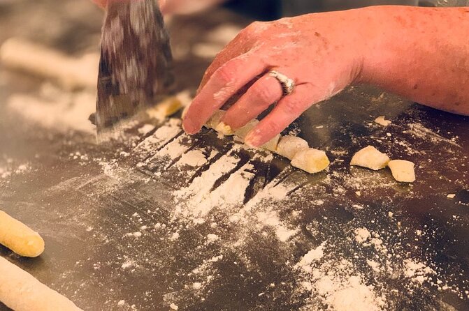 Rome Cooking: Pasta & Tiramisu Making, Free-Flowing Fine Wine - The Two-Stop Plan: La Nicchia Cafè to il Segreto