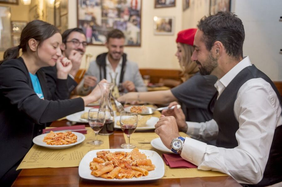 Rome: Food Tour and Wine Tasting in a Traditional Trattoria - Trastevere stroll and the gelato finish that actually feels like a finish