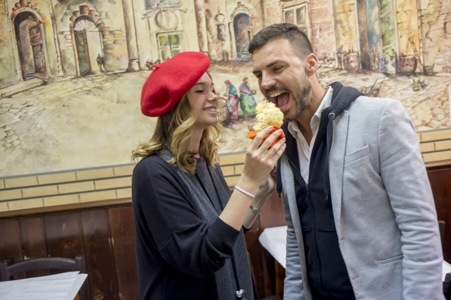 Rome: Food Tour and Wine Tasting in a Traditional Trattoria - Dar Filettaro: crispy baccalà fritto and a wine pour that makes sense