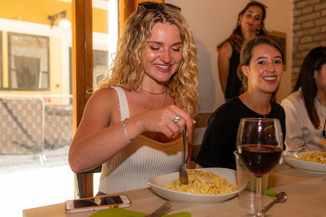 Rome: Food Walking Tour with Wine in Trastevere - Wine, beer, and pacing: how this tour keeps you comfortable