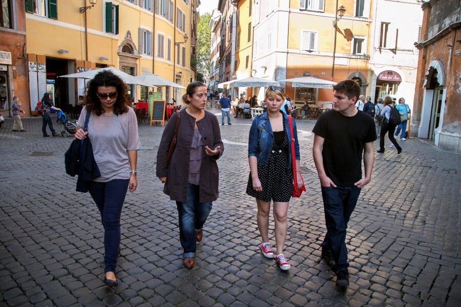 Rome: Food & Wine Tour of Campo de Fiori, Ghetto, Trastevere - Trastevere’s pasta and gelato: the sweet-and-starch finish