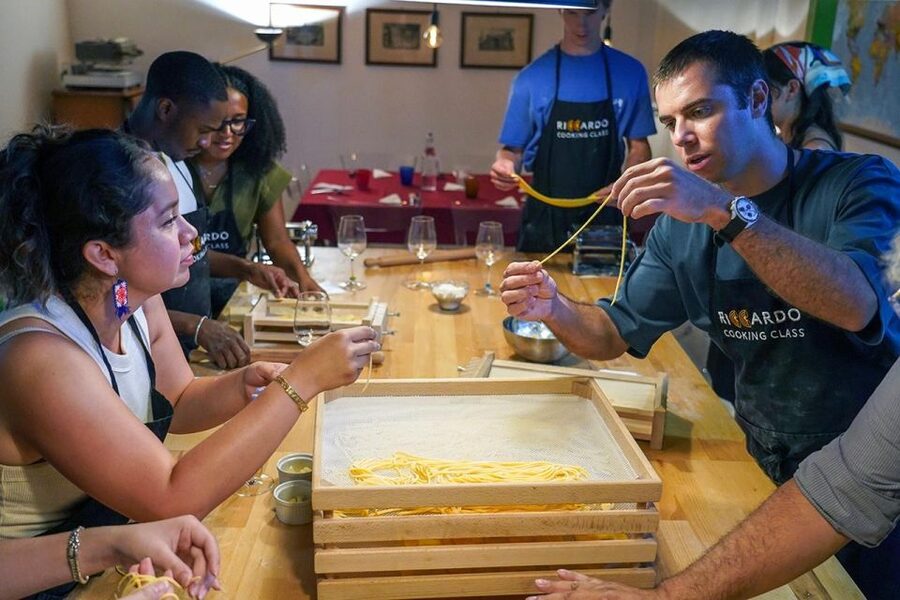 Rome: Fresh Pasta-Making Class with Italian Chef and Wine - Key takeaways before you book
