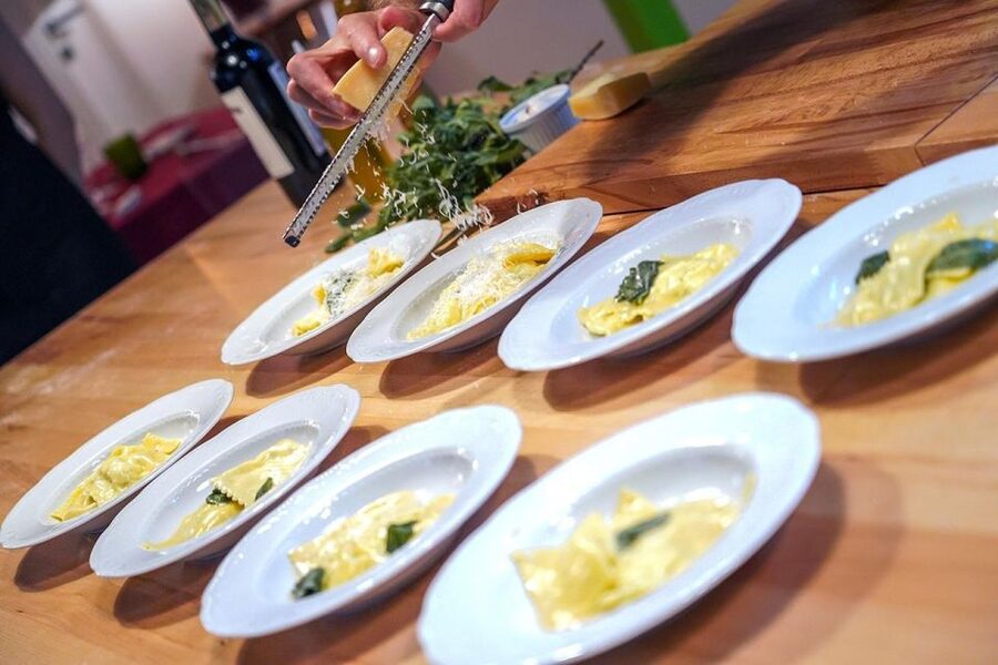 Rome: Fresh Pasta-Making Class with Italian Chef and Wine - Roman sauce training: Carbonara and Cacio e Pepe methods