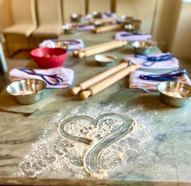 Rome: Pasta Making Class with Wine, Limoncello, and Dessert - Palazzo Grazioli meeting point: location with character