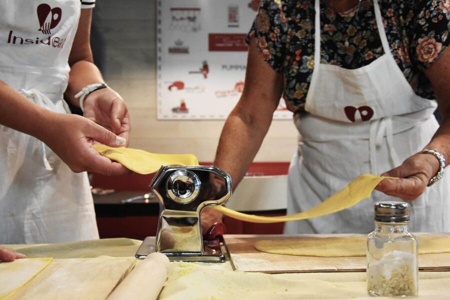 Rome: Pasta, Ravioli & Tiramisu Class with Unlimited Wine - What to Watch For: Food Portions and the Shared Dinner Style