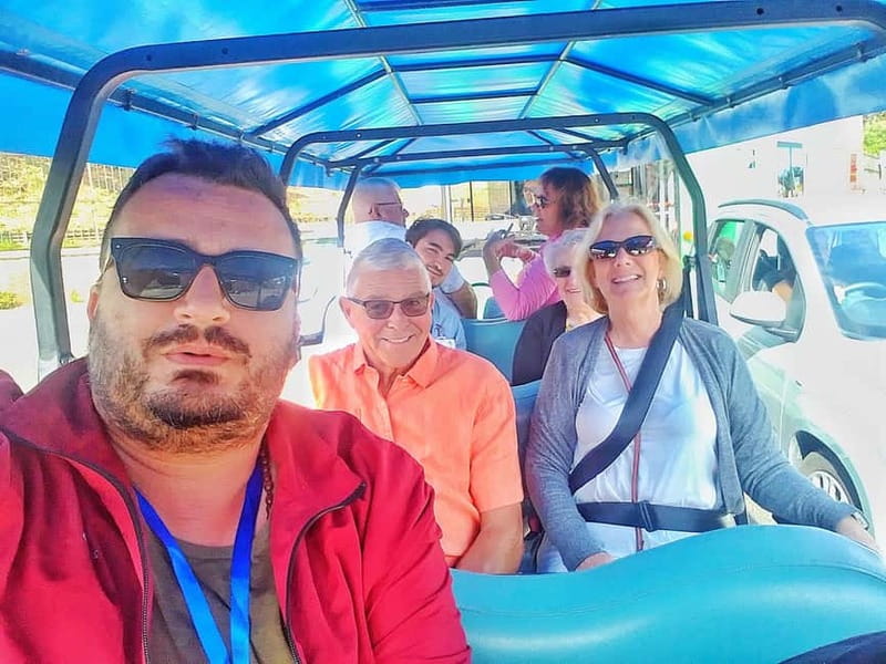 Rome: Private Guided Golf Cart Tour with Gelato or Wine - Meeting at Piazza della Repubblica: how to avoid the start-of-day headache