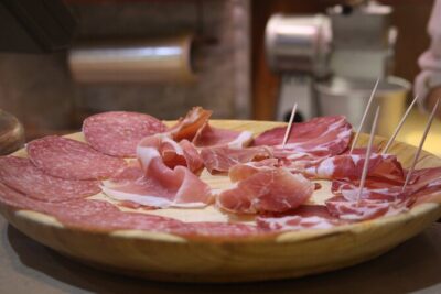 Rome: Trastevere Food Tour Wine Tasting and Local Expert Guide - Meeting at Piazza in Piscinula for a 5:30 pm start