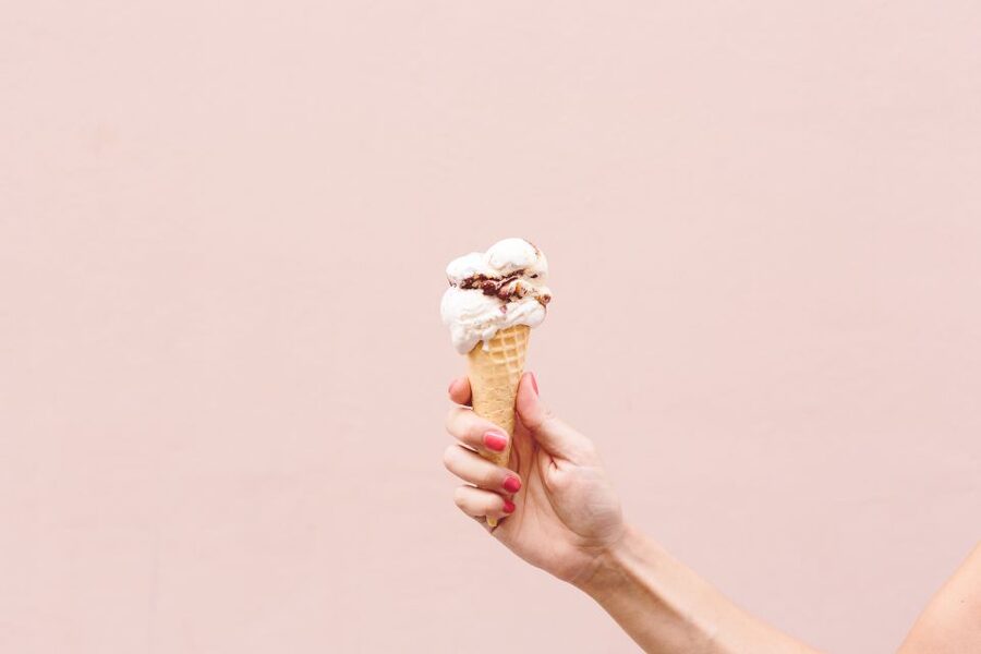 Rome: Twilight Trastevere Food Tour with Wine Tasting - Gelato Reality Check: Spotting Real Gelato vs Copies