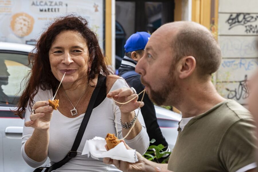 Rome: Twilight Trastevere Food Tour with Wine Tasting - Porchetta in Trastevere: The Roast Pork Stop You’ll Talk About